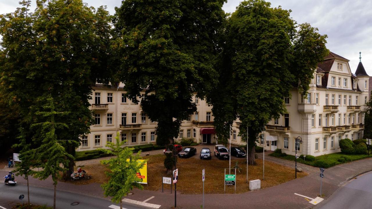 Residenz Am Kurpark - Ferienwohnungen In Zentraler Lage I Privatparkplatz Бад-Ротенфельде Экстерьер фото